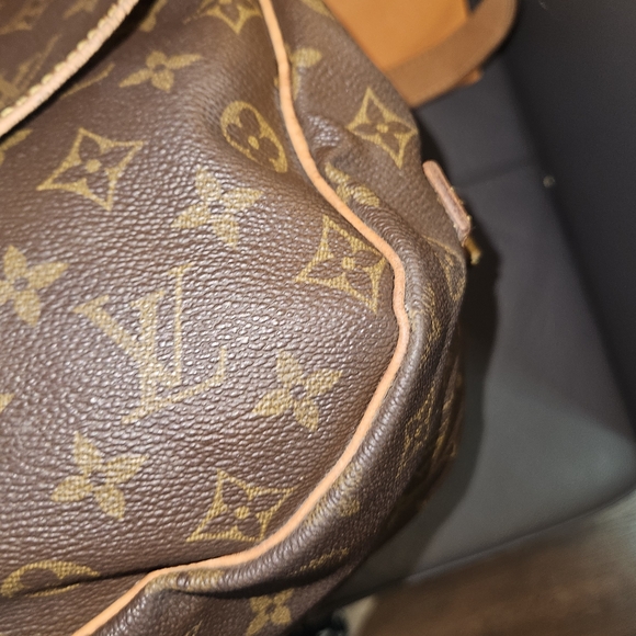 🛑SOLD SOLD SOLD 🛑Louis Vuitton LV Crossbody bag Saumur 35 Brown Monogram - Picture 14 of 16